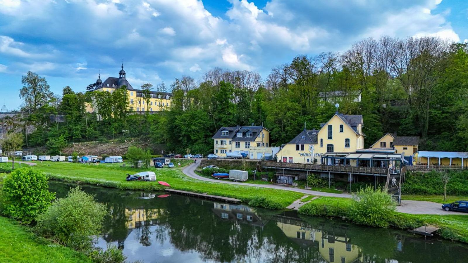 Ferienwohnung Riverside Resort Idyllisch Direkt An Der Lahn Діц Екстер'єр фото
